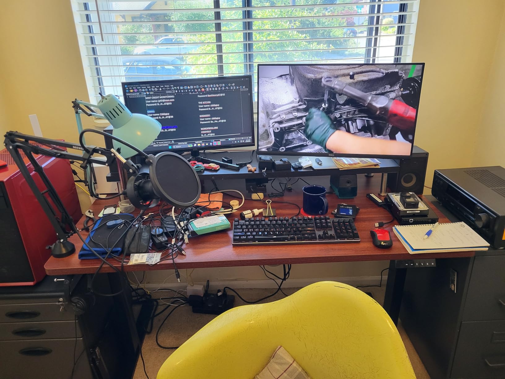 FLEXISPOT EN1 One-Piece Standing Desk, 48