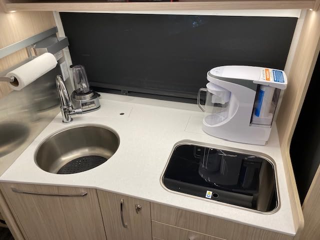 Ninja Blenders for Kitchen | Smoothie Blender, Mixer, Grinder - Premium Blending Performance for Sauces, Frozen Drinks, and More | 1200 Peak Watt Motor | SS101 Foodi Personal Smoothie Maker - Customer Photo 1