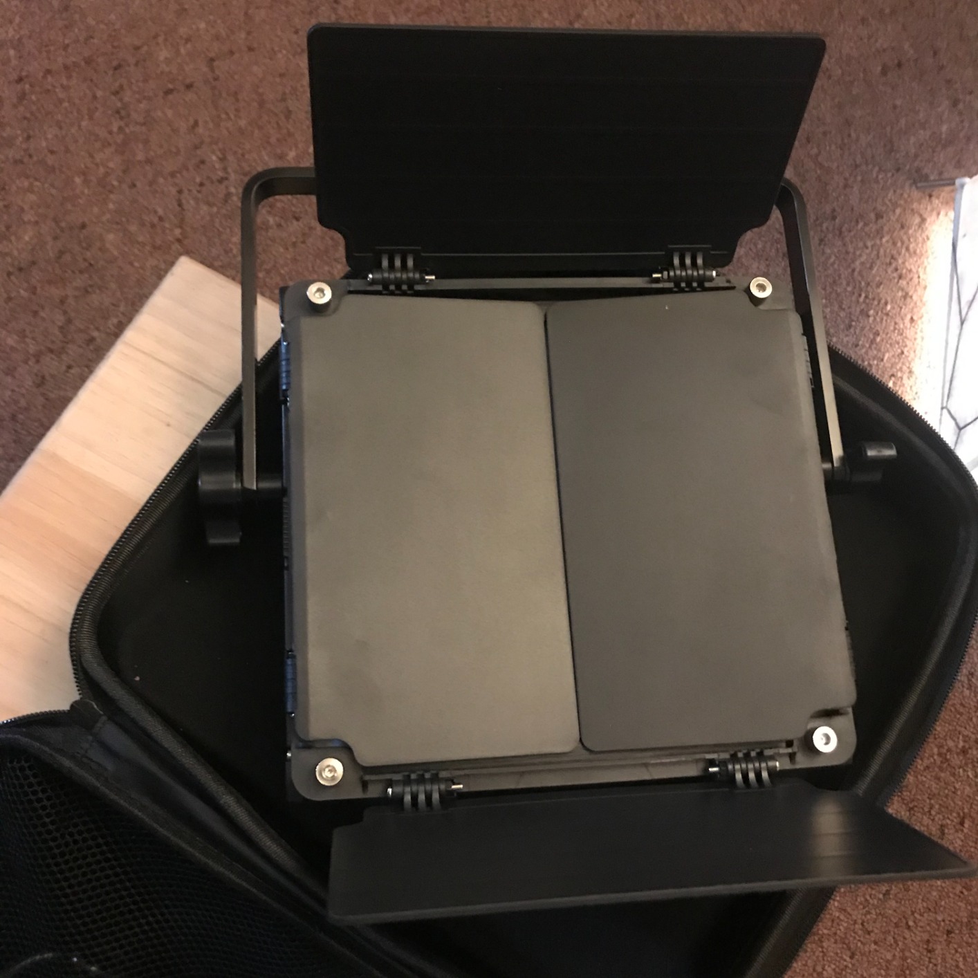 GVM RGB LED Video Light, 800D Studio Light with APP Control Lighting Kit Photography Light 1 Pack with 8 Kinds Scene Lights, 3200-5600K CRI 97 LED Panel Light for YouTube Studio, Video, Portrait Customer Review GVM RGB LED Video Light, 800D Studio Light with APP Control Lighting Kit Photography Light 1 Pack with 8 Kinds Scene Lights, 3200-5600K CRI 97 LED Panel Light for YouTube Studio, Video, Portrait - Customer Photo 2