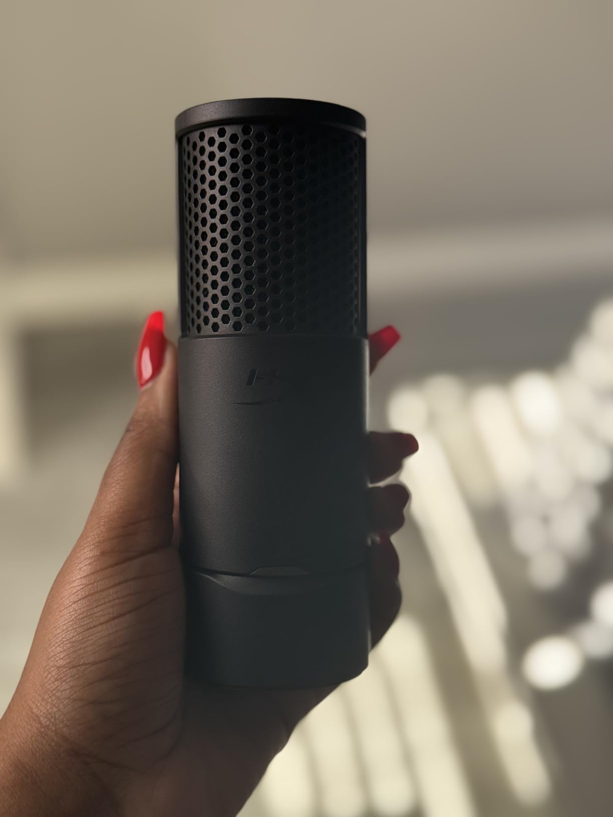 HyperX SoloCast - USB Condenser Gaming Microphone, for PC, PS4, PS5 and Mac, Tap-to-Mute Sensor, Cardioid Polar Pattern, great for Streaming, Podcasts, Twitch, YouTube, Discord, Black Customer Review HyperX SoloCast - USB Condenser Gaming Microphone, for PC, PS4, PS5 and Mac, Tap-to-Mute Sensor, Cardioid Polar Pattern, great for Streaming, Podcasts, Twitch, YouTube, Discord, Black - Customer Photo 1