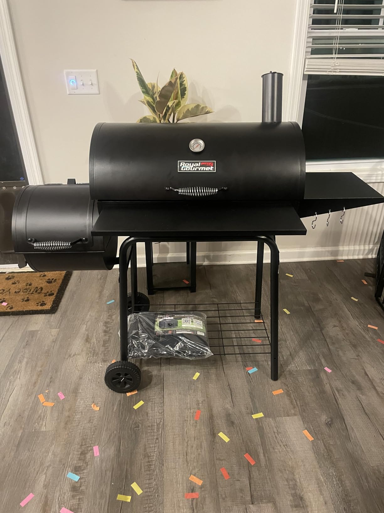 Royal Gourmet CC1830SC Charcoal Grill Offset Smoker with Cover, 811 Square Inches, Black, Outdoor Camping - Customer Photo 1