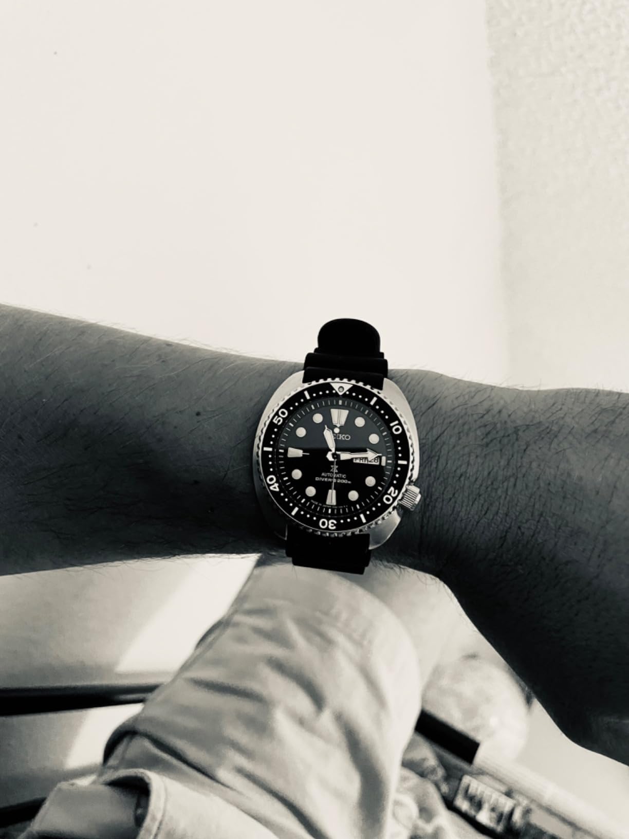 Seiko SRPE93 Automatic Dive Watch for Men - Prospex Collection - LumiBrite Hands, Date Calendar - Water Resistant 200M Customer Review Seiko SRPE93 Automatic Dive Watch for Men - Prospex Collection - LumiBrite Hands, Date Calendar - Water Resistant 200M - Customer Photo 2