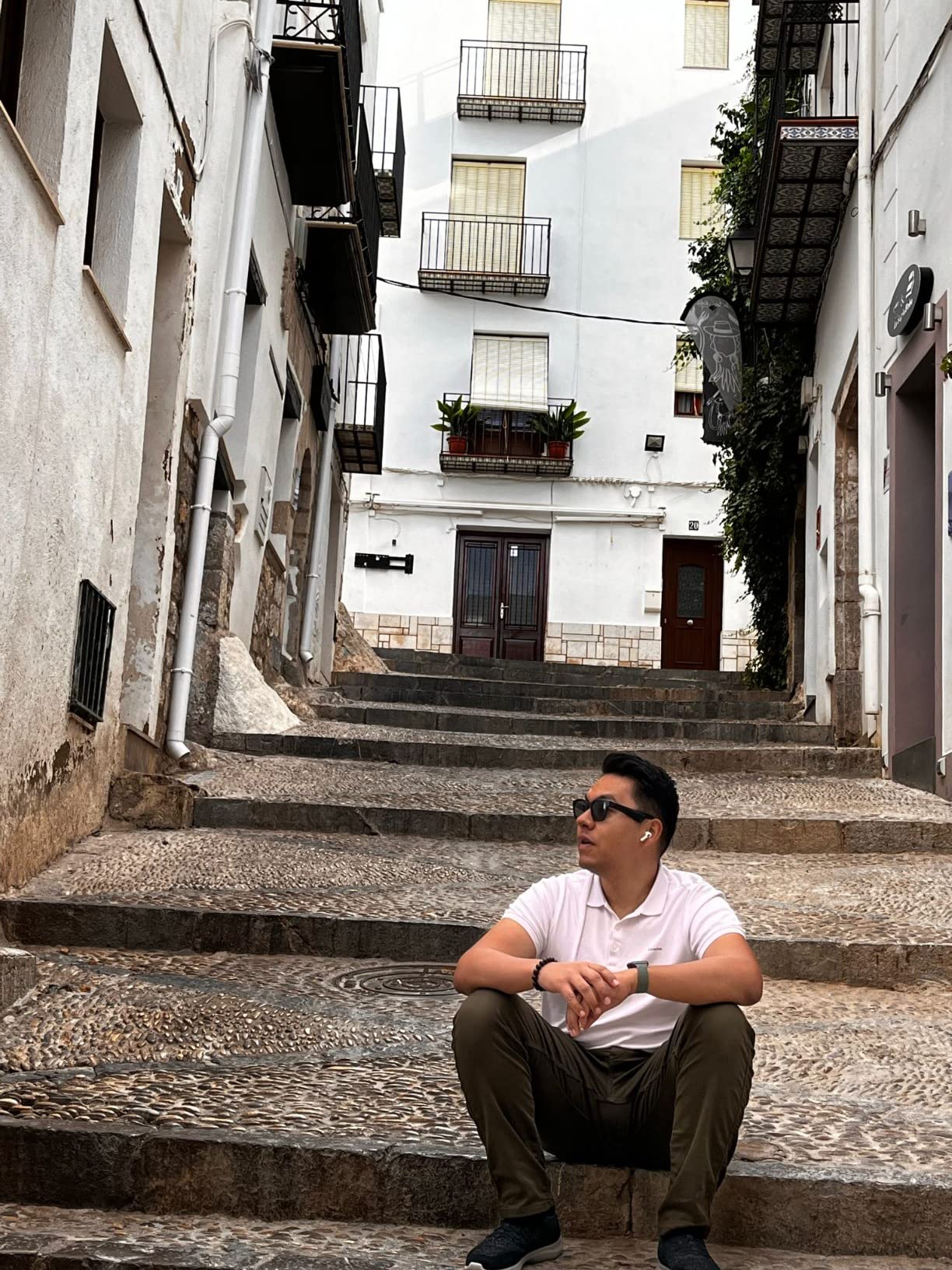 PEDCO Ultrapod 3 Lightweight Travel Tripod for Camera and Phone, Black Customer Review PEDCO Ultrapod 3 Lightweight Travel Tripod for Camera and Phone, Black - Customer Photo 1