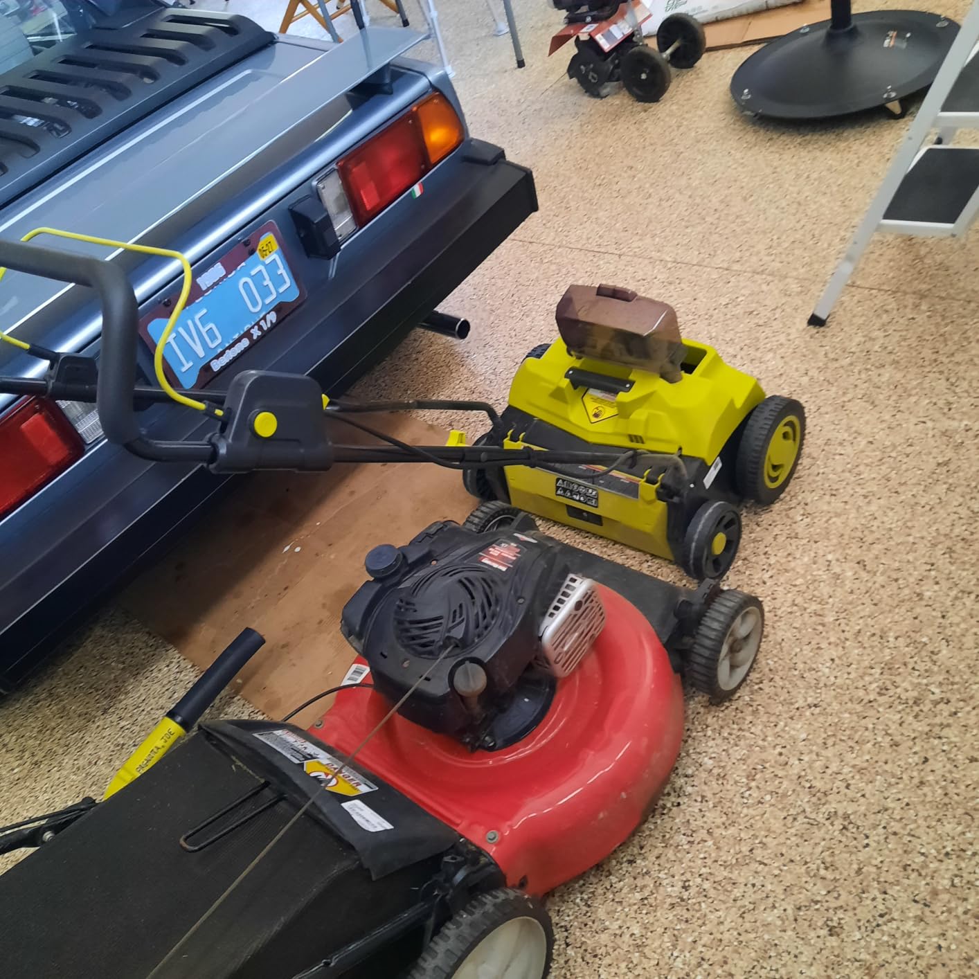 Sun Joe Cordless Scarifier & Dethatcher with 5 Depth Positions & 600W Brushless Motor, 15-Inch Cutting Width - Heavy-Duty Yard Trimmer Machine for Gardening Care and Lawn Maintenance, 24V-X2-DTS15 - Customer Photo 1