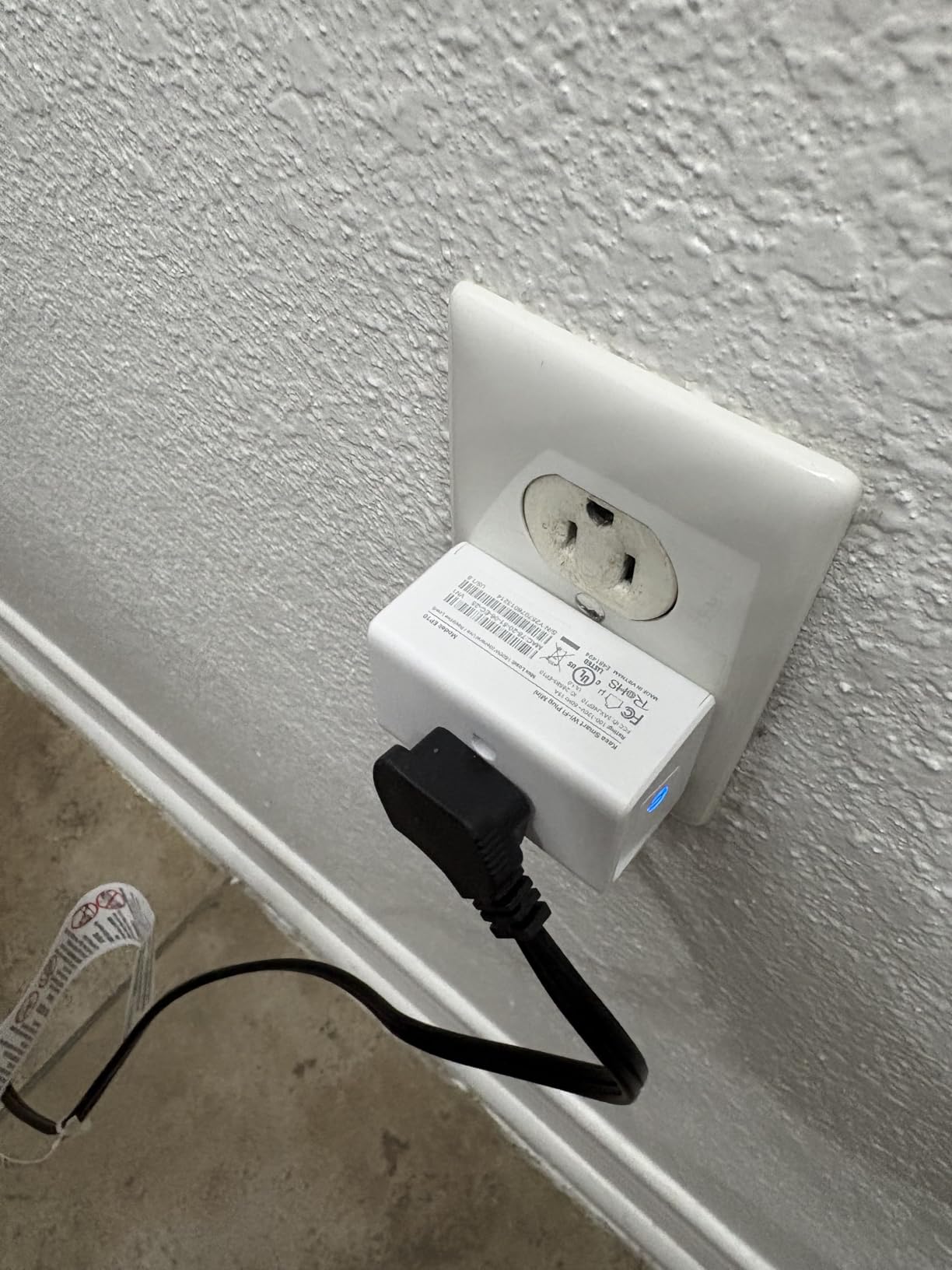 Kasa Smart Plug Ultra Mini 15A, Smart Home Wi-Fi Outlet Works with Alexa, Google Home & IFTTT, No Hub Required, UL Certified, 2.4G WiFi Only, 2 Count (Pack of 1)(EP10P2) , White - Customer Photo 2