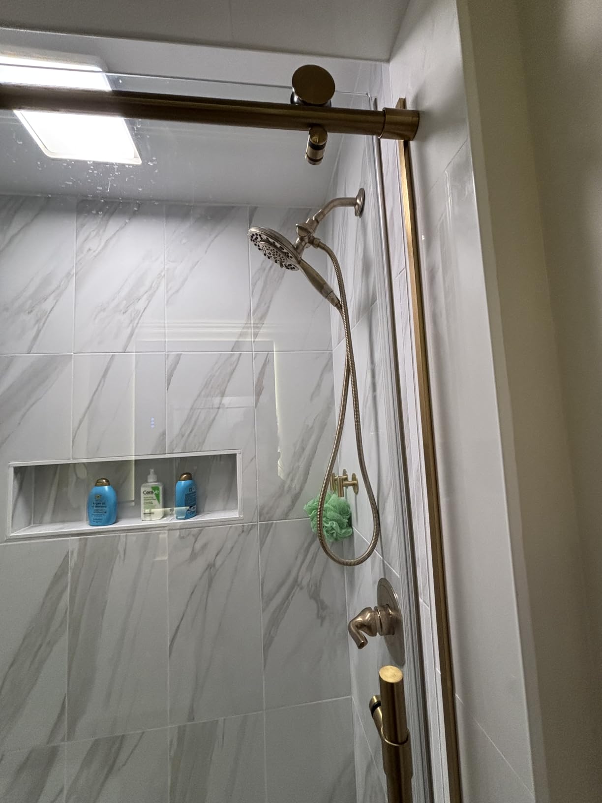 Delta Arvo 14 Series Brushed Nickel Shower Faucet Set with In2ition 2-in-1 Dual Shower Head with HandHeld Spray Combo, Valve Trim Kit, SpotShield Stainless 142840-SP-I (Valve Included) - Customer Photo 1