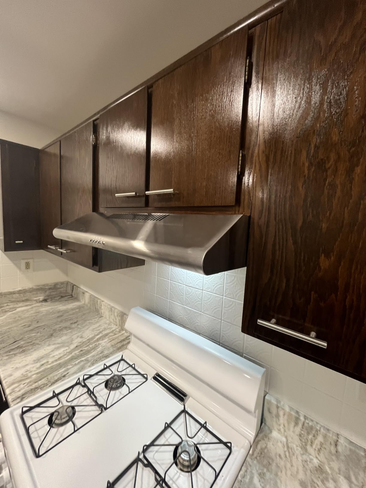 Comfee CVU30W2AST Range Hood 30 Inch Ducted Ductless Vent Hood Durable Stainless Steel Kitchen Hood for Under Cabinet with 2 Reusable Filter, 200 CFM, 2 Speed Exhaust Fan Silver - Customer Photo 2