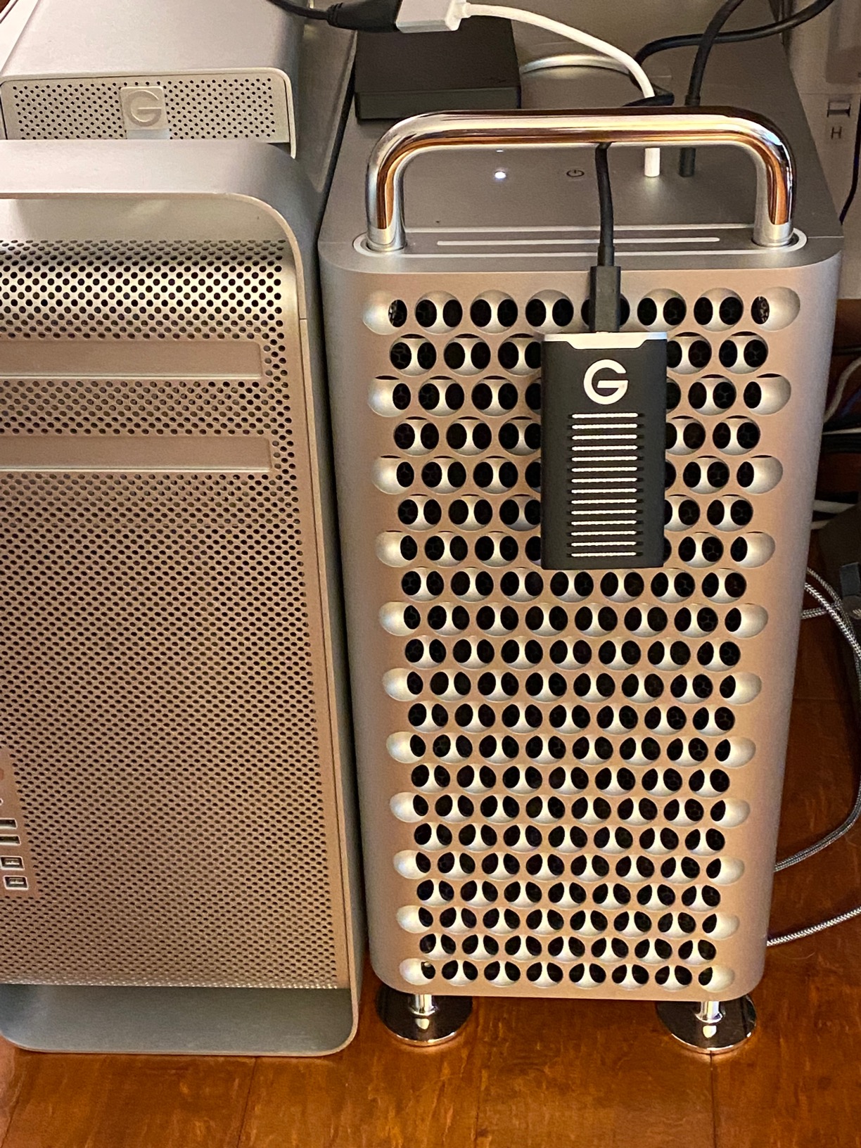 SanDisk Professional 2TB G-DRIVE SSD - Ultra-Rugged IP67 Dust/Water Resistant, Up to 1050 MB/s, USB 3.2 Gen 2 - Customer Photo 1