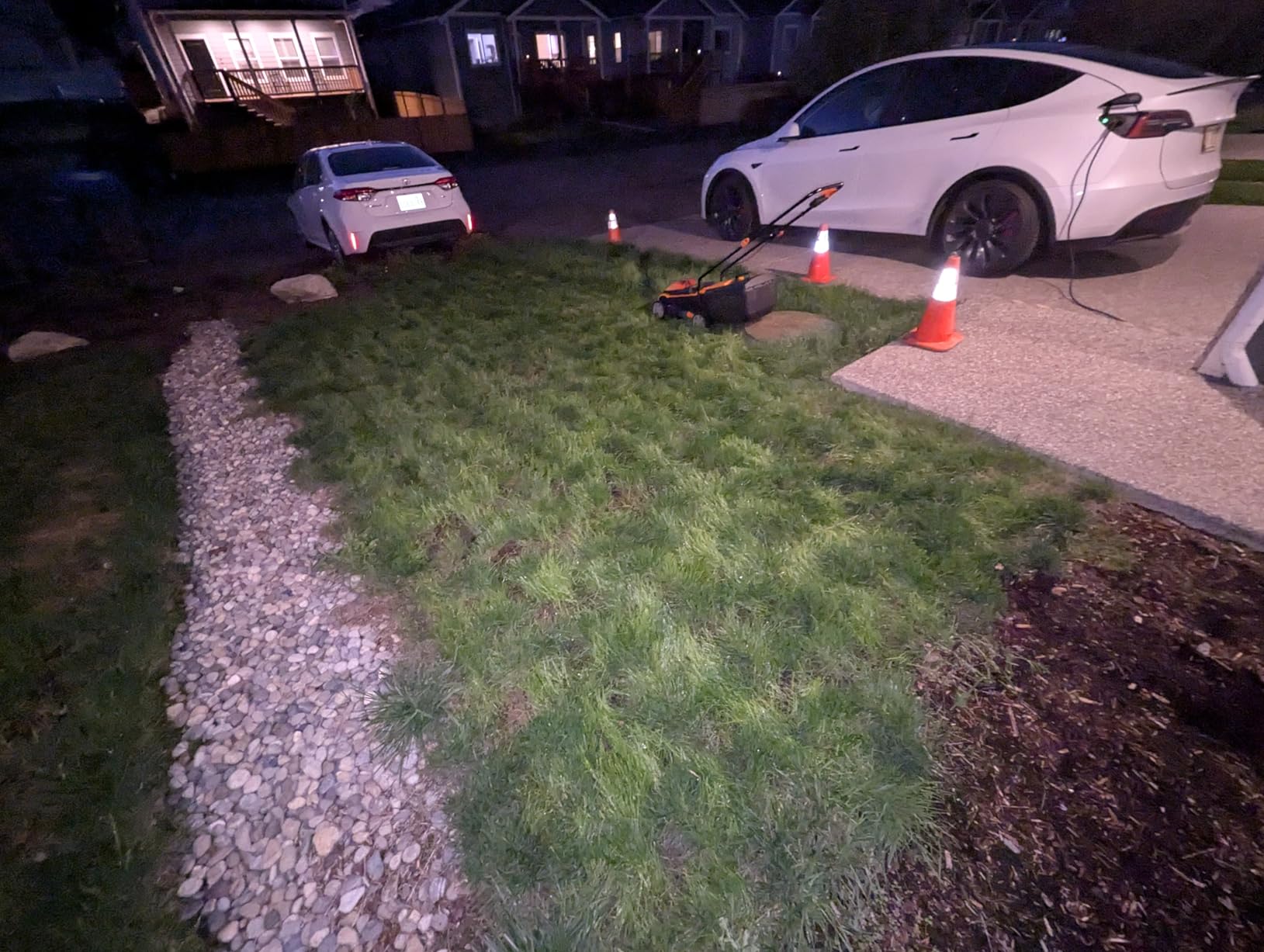 LawnMaster MEB1114K Electric Corded Lawn Mower 15-Inch 11AMP - Customer Photo 1