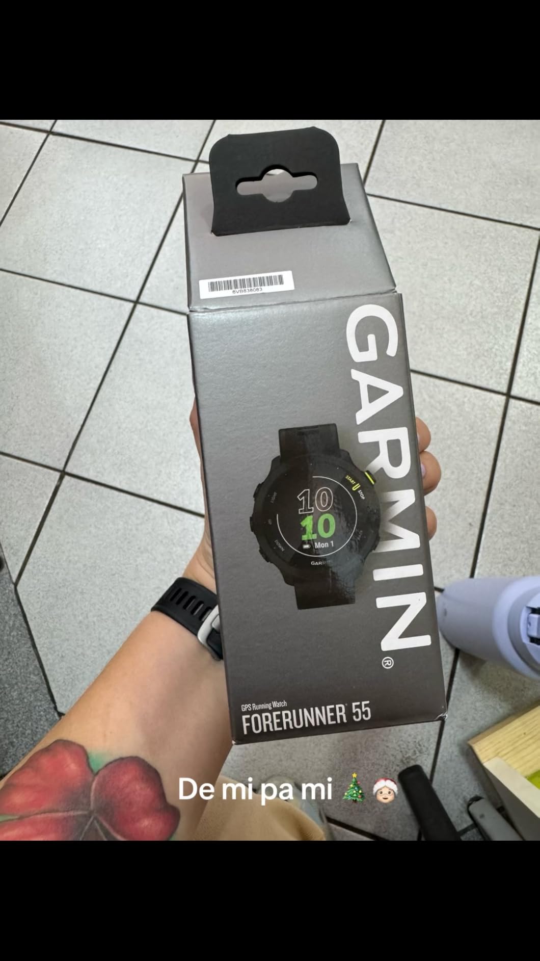 Garmin Forerunner 55, GPS Running Watch with Daily Suggested Workouts, Up to 2 Weeks of Battery Life, Black - 010-02562-00 - Customer Photo 2