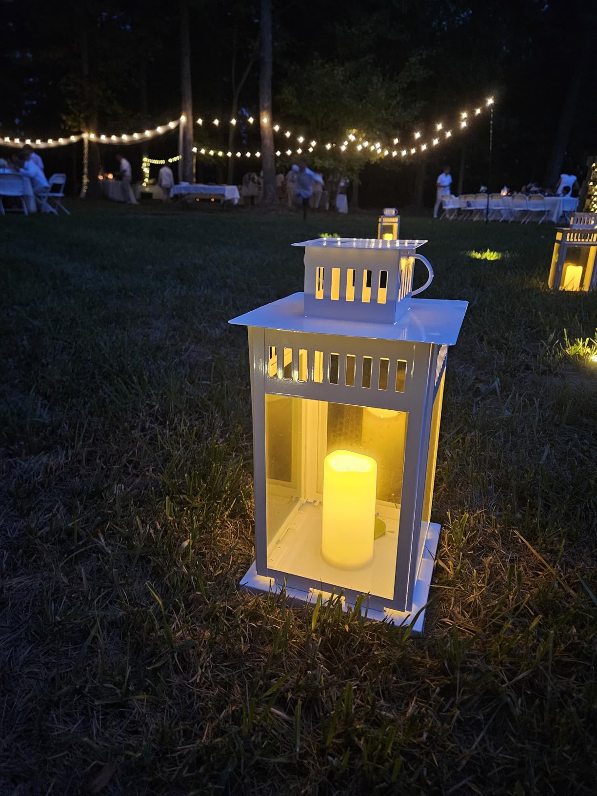 Brightever 100ft Outdoor G40 LED Globe String Lights Dimmable Waterproof Shatterproof Light Strings with 52 Bulbs Connectable Commercial Hanging Lights for Patio House Backyard Balcony - Customer Photo 1