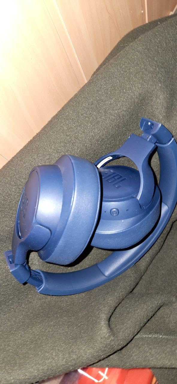 JBL Tune 760NC - Wireless Over-ear Noise Cancelling headphones, JBL Pure Bass Sound, Voice Assist, Google Fast Pair, Up to 50Hrs of Battery with ANC off, Lightweight and foldable design (Black) - Customer Photo 1