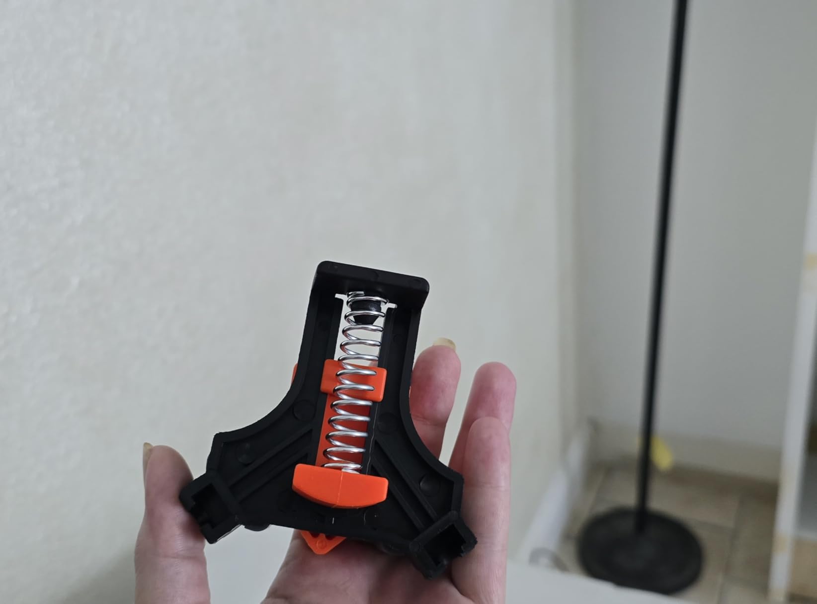 WETOLS Corner Clamp for Woodworking, 90 Degree Right Angle Clamp, Wood Clamps, 4Pcs Adjustable Spring Loaded Woodworking Clamp, Gifts for Dad, Birthday Gifts for Men, Photo Framing, Orange - Customer Photo 1