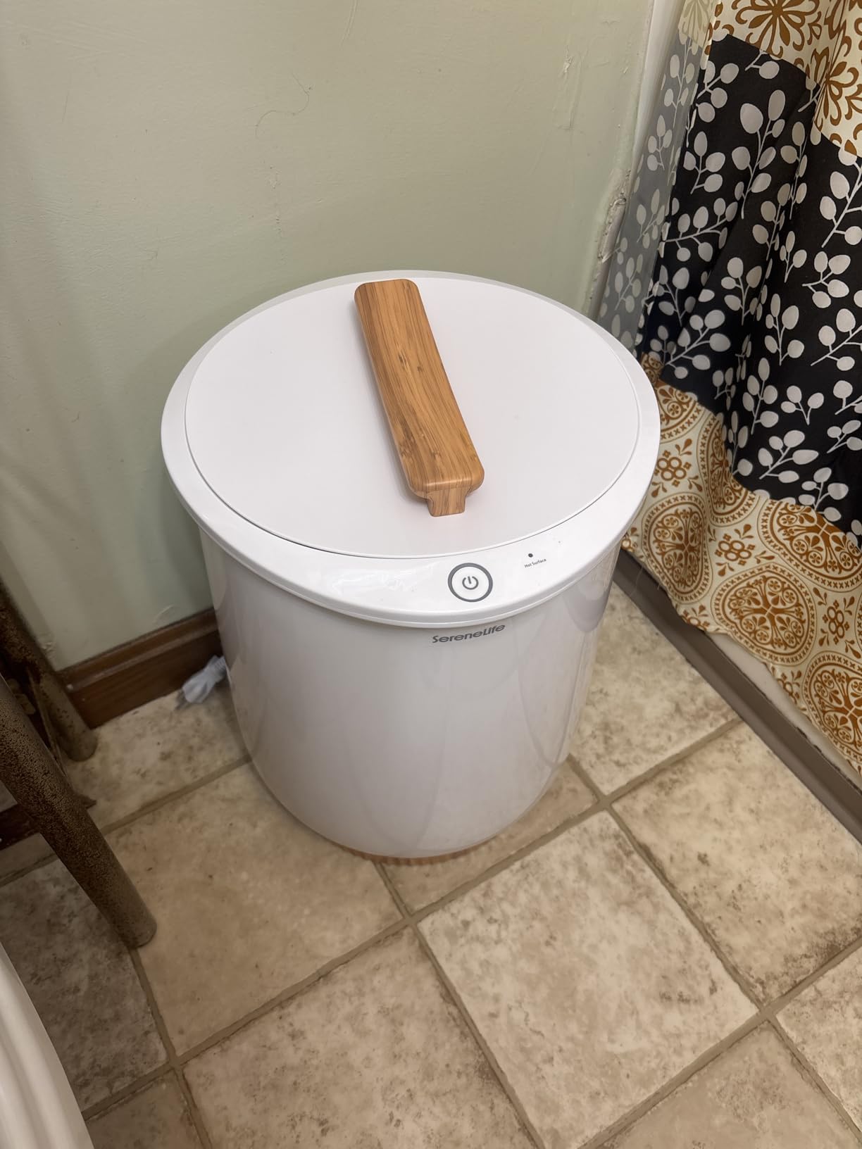 SereneLife Bucket Towel Warmers, White Large Towel Warmer for Spa and Bathroom, Luxury Towel Heater Gifts for Him & Her, Auto Shut-Off, Fits 2 large, Blankets, Bathrobes, PJ's Customer Review SereneLife Bucket Towel Warmers, White Large Towel Warmer for Spa and Bathroom, Luxury Towel Heater Gifts for Him & Her, Auto Shut-Off, Fits 2 large, Blankets, Bathrobes, PJ's - Customer Photo 1