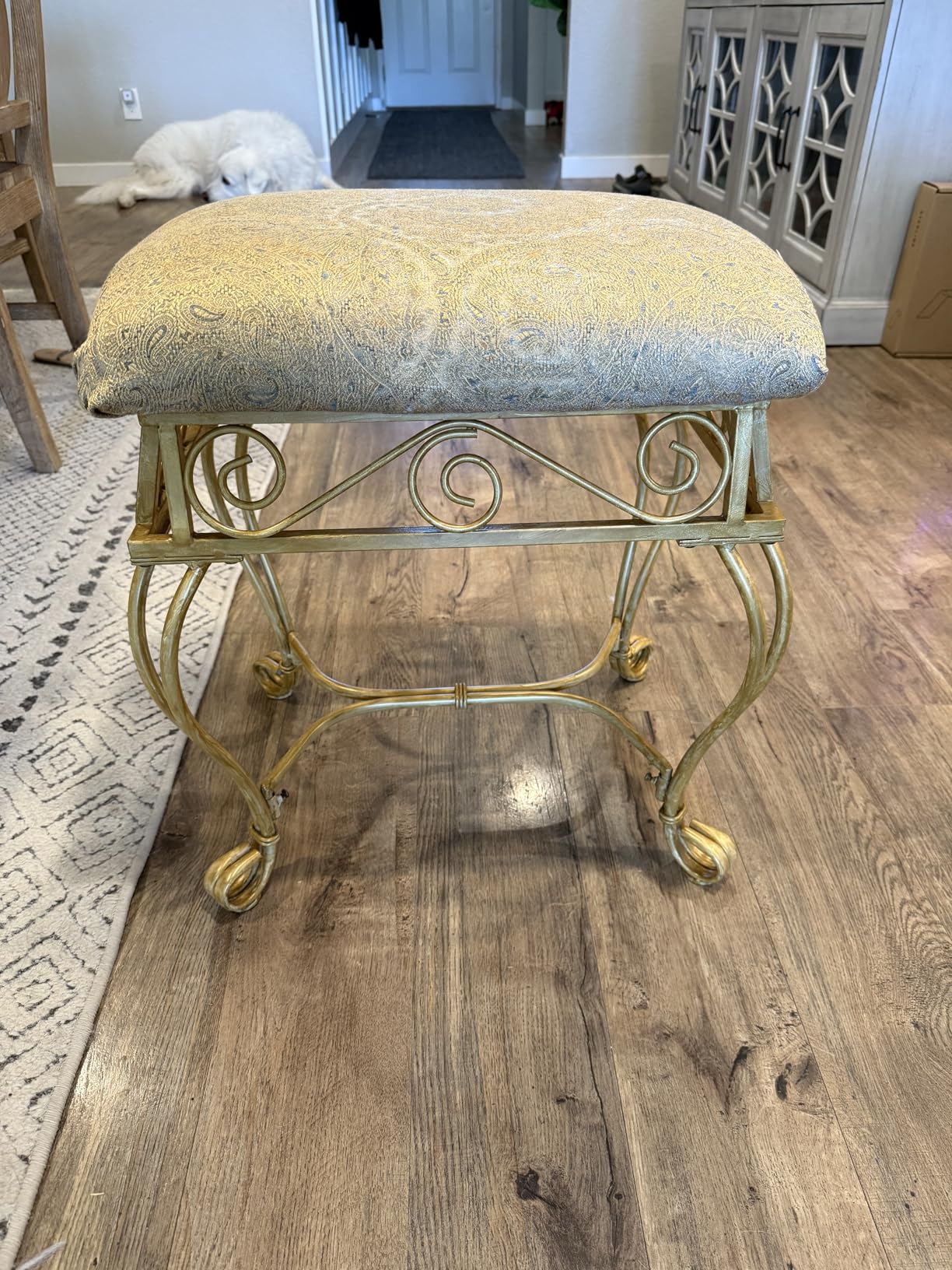 Bielmeier Electric Staple Gun, 2 in 1 Lithium-ion Electric Stapler, 4V Cordless Brad Nailer Kit with Staples Nails, USB Charger, Power Tacker for Upholstery, Material Repair, Carpentry, DIY - Customer Photo 2