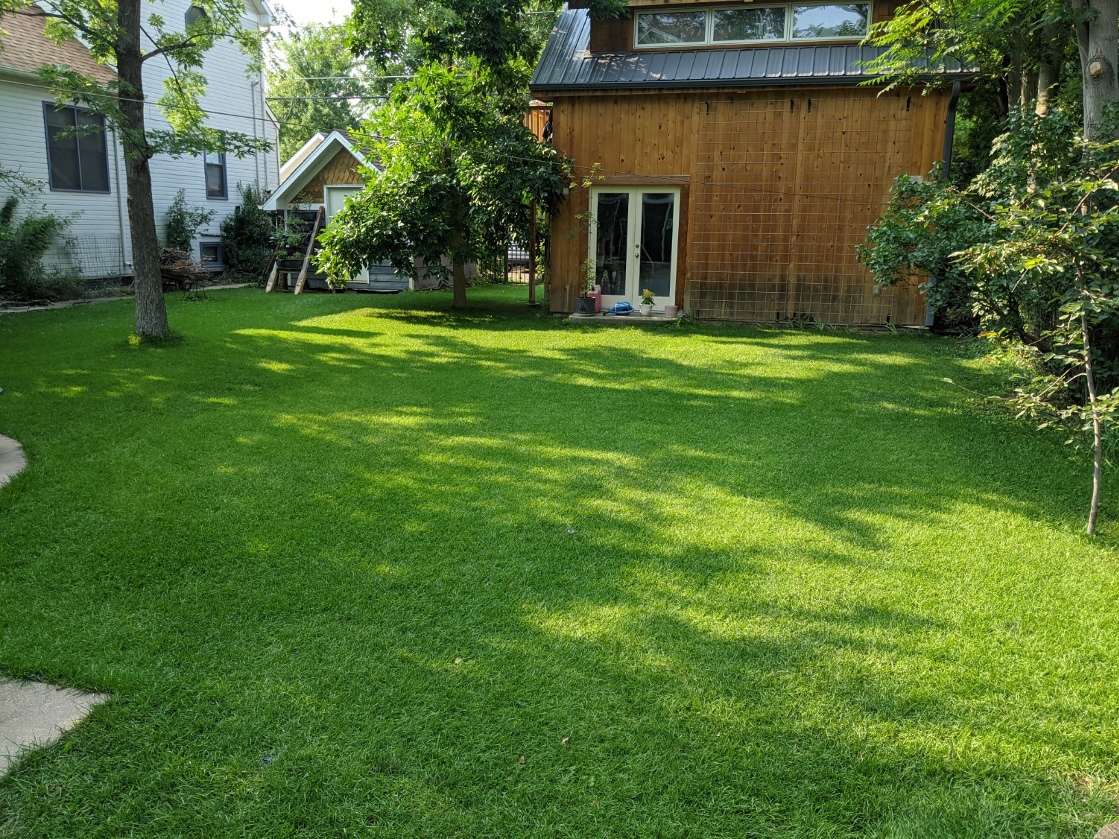 Worx Landroid L 20V 5.0Ah Robotic Lawn Mower 1/2 Acre / 21,780 Sq Ft. Power Share - WR155 (Battery & Charger Included) - Customer Photo 1