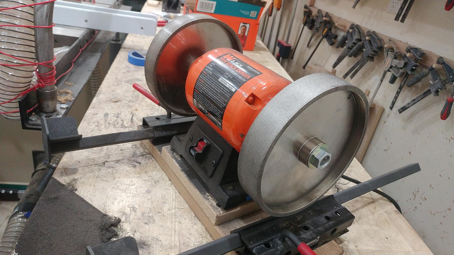 WEN BG4286 3-Amp 8-Inch Slow Speed Bench Grinder Customer Review WEN BG4286 3-Amp 8-Inch Slow Speed Bench Grinder - Customer Photo 3