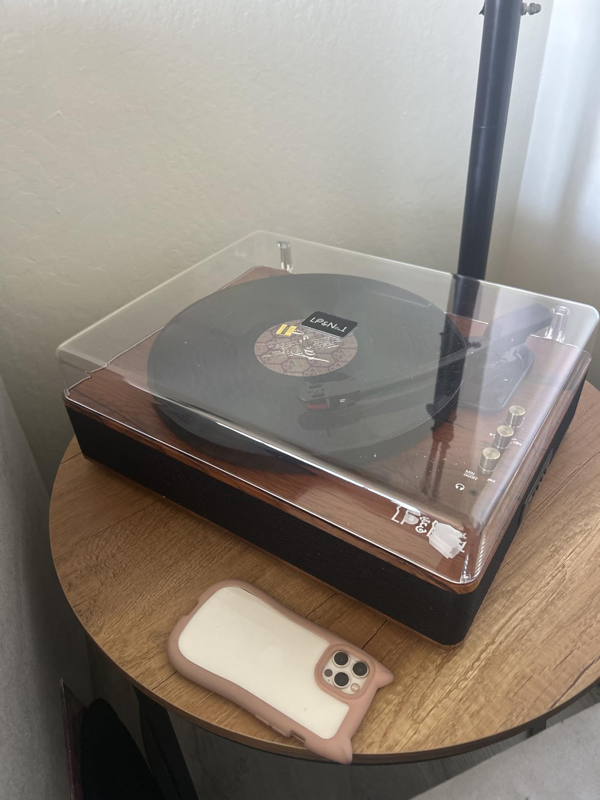 LP&NO.1 Record Player Turntable with Built-in Speakers and USB Play&Recording Belt-Driven Vintage Phonograph Record Player 3 Speed for Entertainment and Home Decoration (Mahogany Wood) - Customer Photo 1
