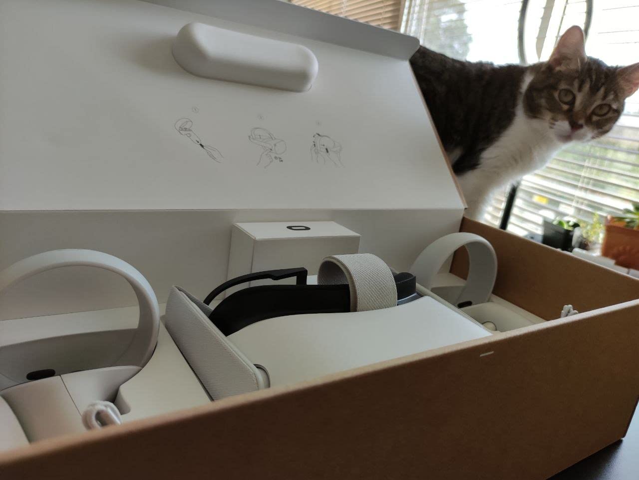 Meta Quest 2 — Advanced All-In-One Virtual Reality Headset — 128 GB - Customer Photo 2