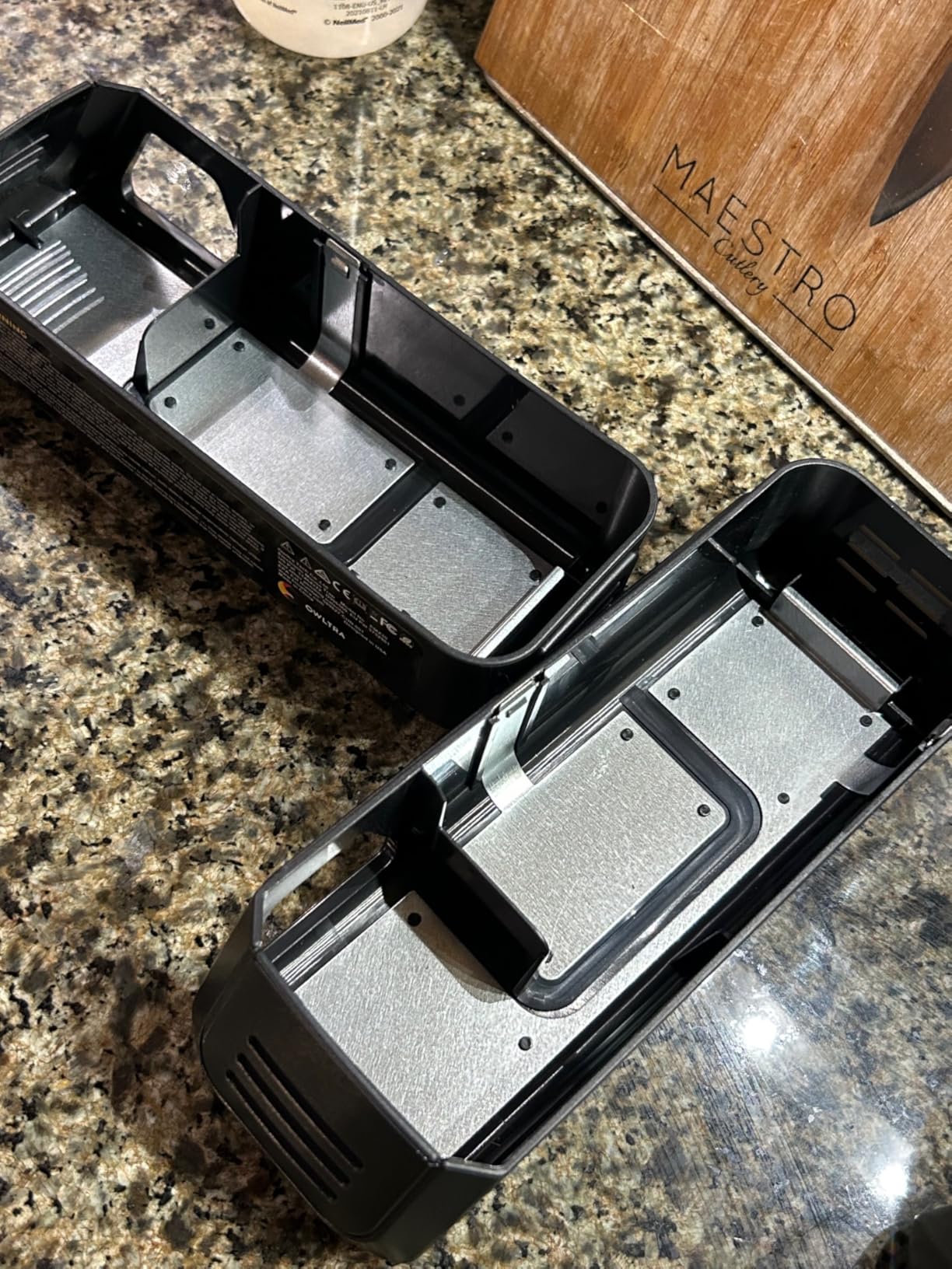 OWLTRA OW-2 Indoor Electric Mouse Trap 2 PCS, Instant Kill Rodent Zapper with Pet Safe Trigger, Black - Customer Photo 2