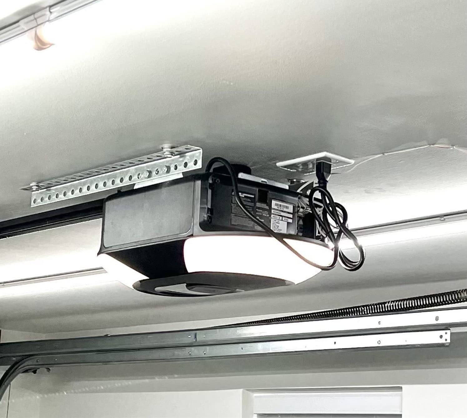 Chamberlain B6753T Smart Garage Door Opener, Video Streaming & Advanced Corner LED Lighting-myQ Smartphone Controlled-Ultra Quiet, Strong Belt Drive & MAX Lifting Power - Customer Photo 1