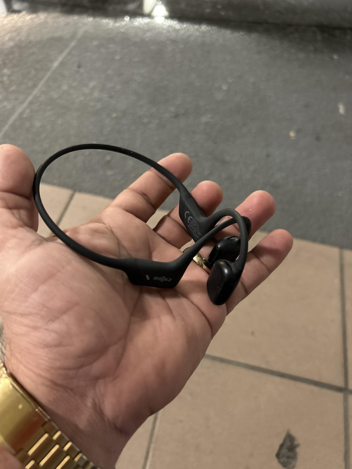 SHOKZ OpenRun Pro-Bone Conduction Headphones, Open-Ear Bluetooth Wireless Sport Headphones for Running and Workout, Sweat Resistant, Long Battery Life, Premium Deep Bass, Mic，with Hair Band, Black - Customer Photo 1