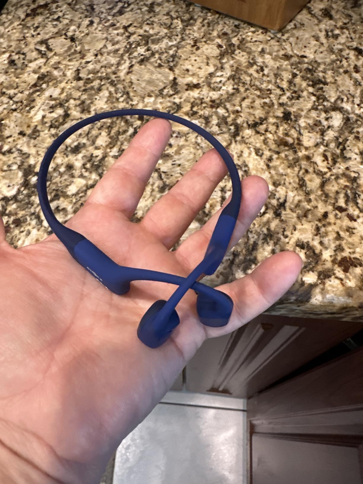 SHOKZ OpenRun Bone Conduction Headphones,Open-Ear Bluetooth Wireless Sport Headphones for Running & Workout,Sweat Resistant, Long 8H Playtime,Mic,Hair Band-Standard-Black - Customer Photo 1