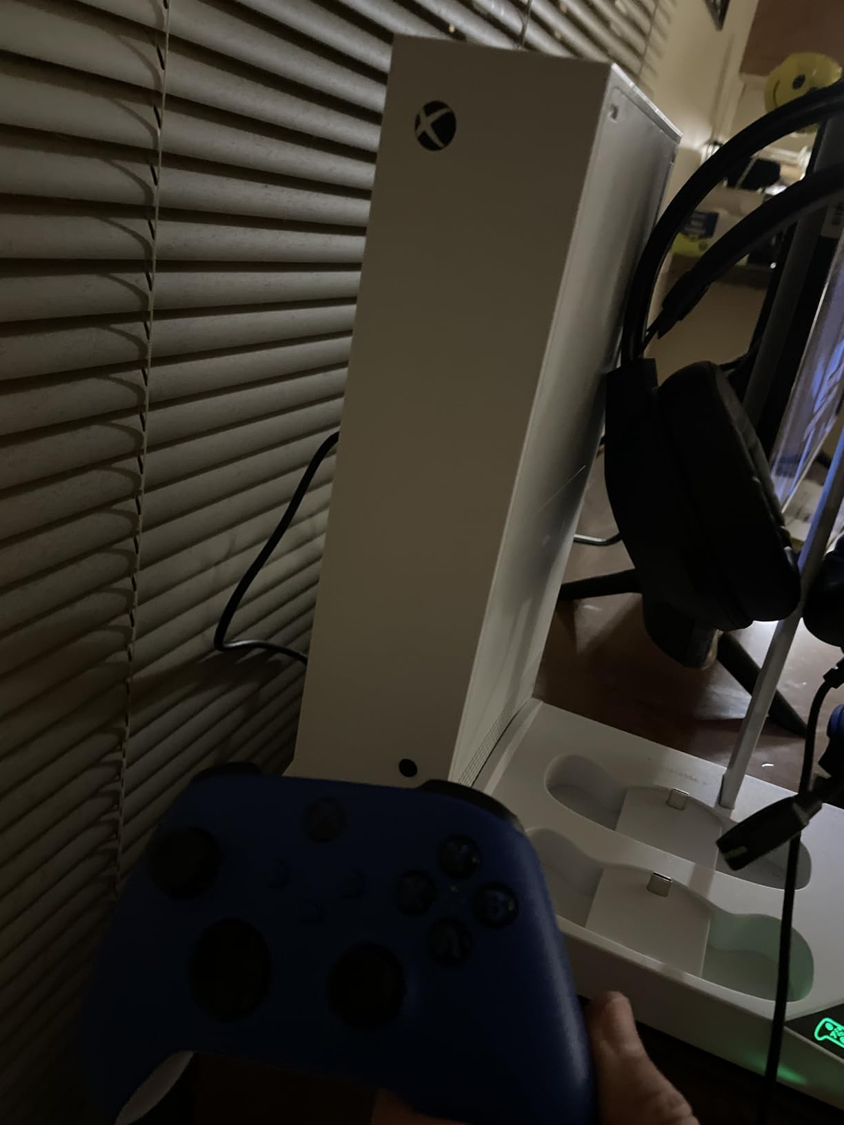 Microsoft Xbox Series S 512GB Game All-Digital Console + 1 Xbox Wireless1 Controller, White - 1440p Gaming Resolution, 4K Streaming Media Playback, WiFi (Renewed) Customer Review Microsoft Xbox Series S 512GB Game All-Digital Console + 1 Xbox Wireless1 Controller, White - 1440p Gaming Resolution, 4K Streaming Media Playback, WiFi (Renewed) - Customer Photo 1