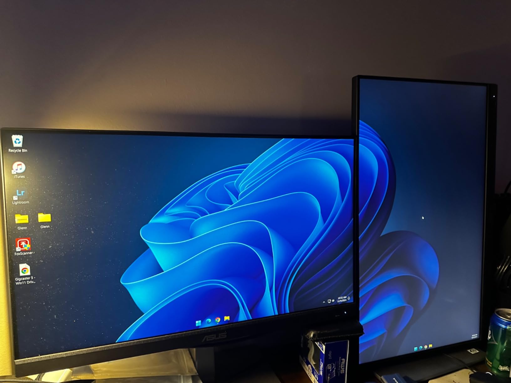 ASUS ProArt Display 32 4K HDR Monitor (PA329CV) - Customer Photo 1