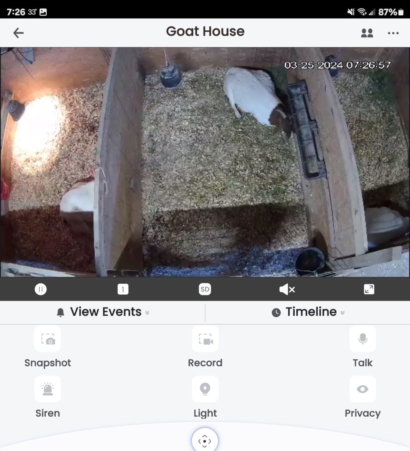 Lorex 2K Pan-Tilt Outdoor WiFi Security Camera, 360° View, Auto-Tracking, Color Night Vision, Person Detection, Warning Light & Siren, IP66 Weatherproof, 32GB MicroSD Included, No Monthly Fee - Customer Photo 2