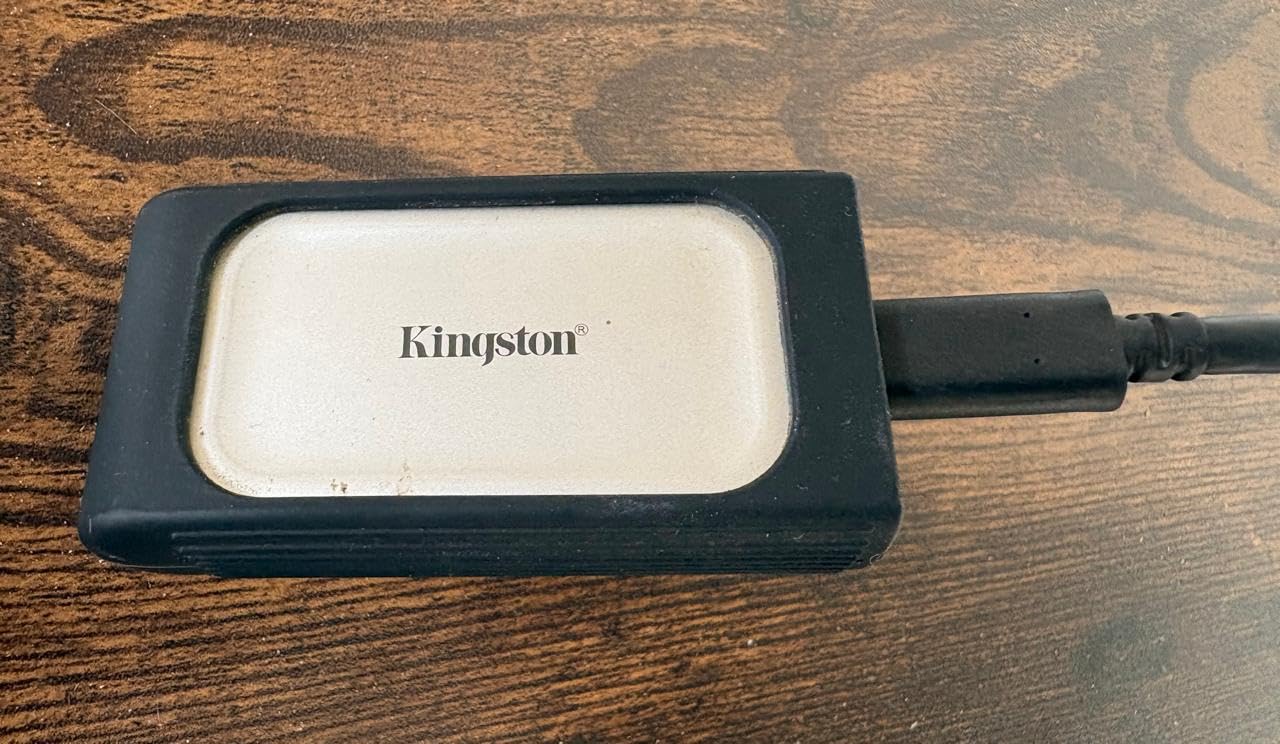 Kingston XS2000 1TB High Performance Portable SSD with USB-C | Pocket-sized | USB 3.2 Gen 2x2 | External Solid State Drive | Up to 2000MB/s | SXS2000/1000G - Customer Photo 1