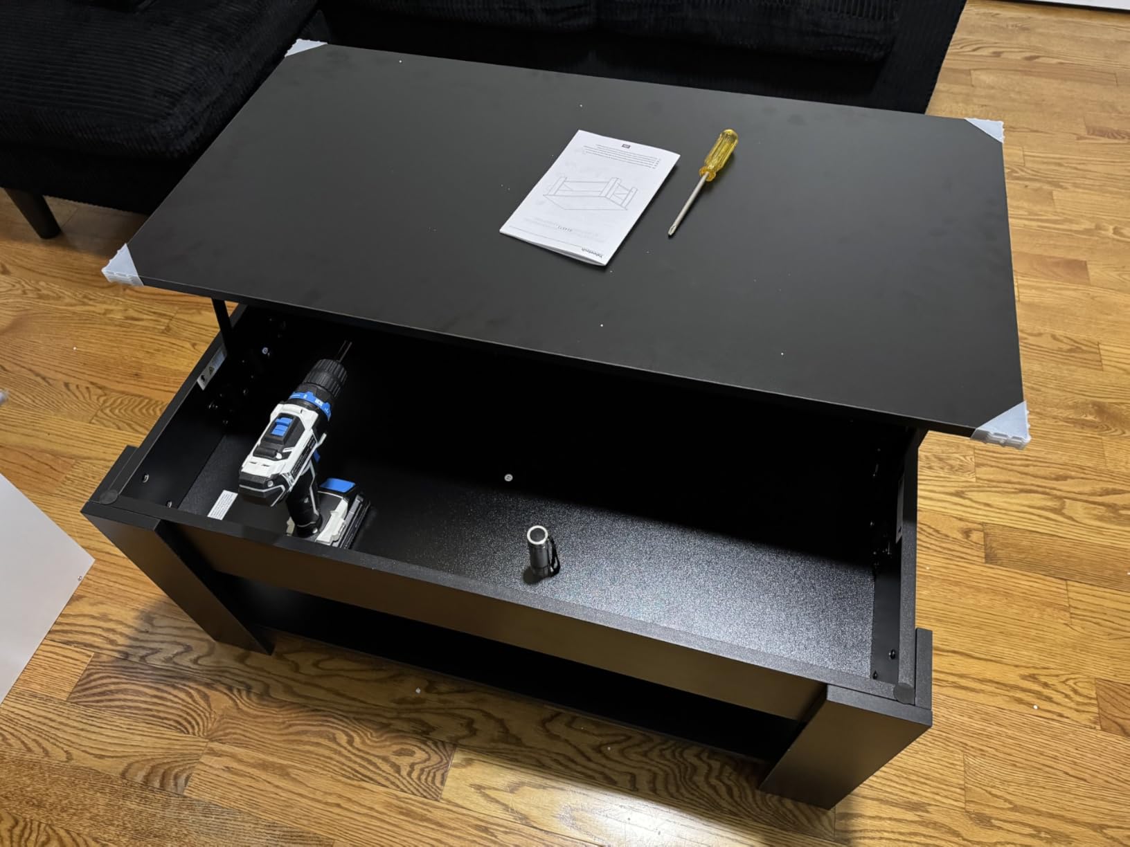 Yaheetech Wooden Coffee Table, Lift Top Coffee Table with Large Hidden Storage Shelf, Lift Tabletop Dining Tables for Living Room, Home Small Space, 38.6in, Black - Customer Photo 1