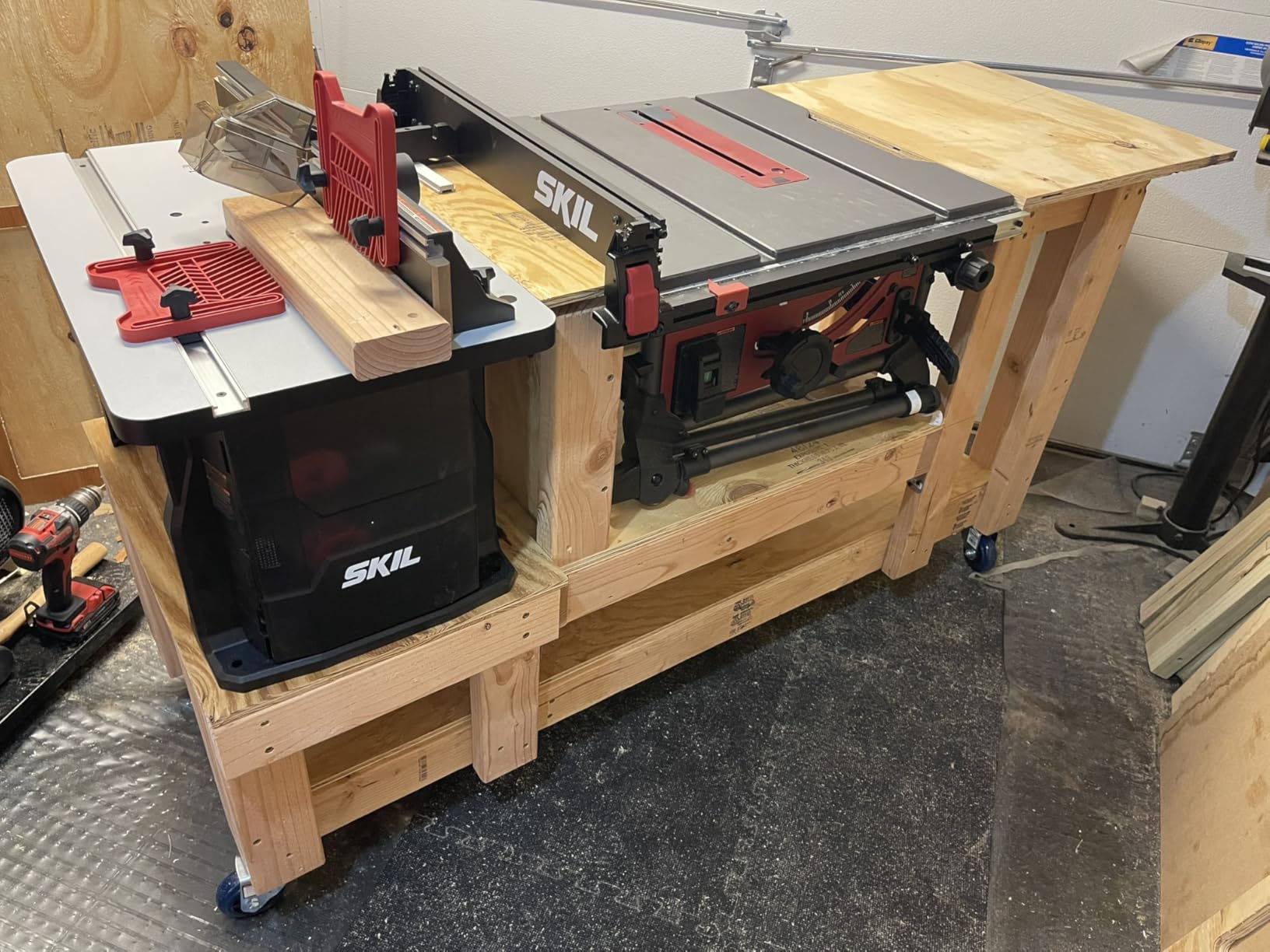 SKIL RT1323-01 Router Table and 10Amp Fixed Base Router Kit Customer Review SKIL RT1323-01 Router Table and 10Amp Fixed Base Router Kit - Customer Photo 1
