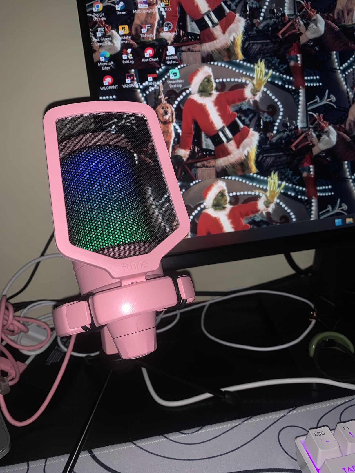 FIFINE Gaming USB Microphone for PC PS5, Condenser Mic with Quick Mute, RGB Indicator, Tripod Stand, Pop Filter, Shock Mount, Gain Control for Streaming Discord Twitch Podcasts Videos- AmpliGame - Customer Photo 1