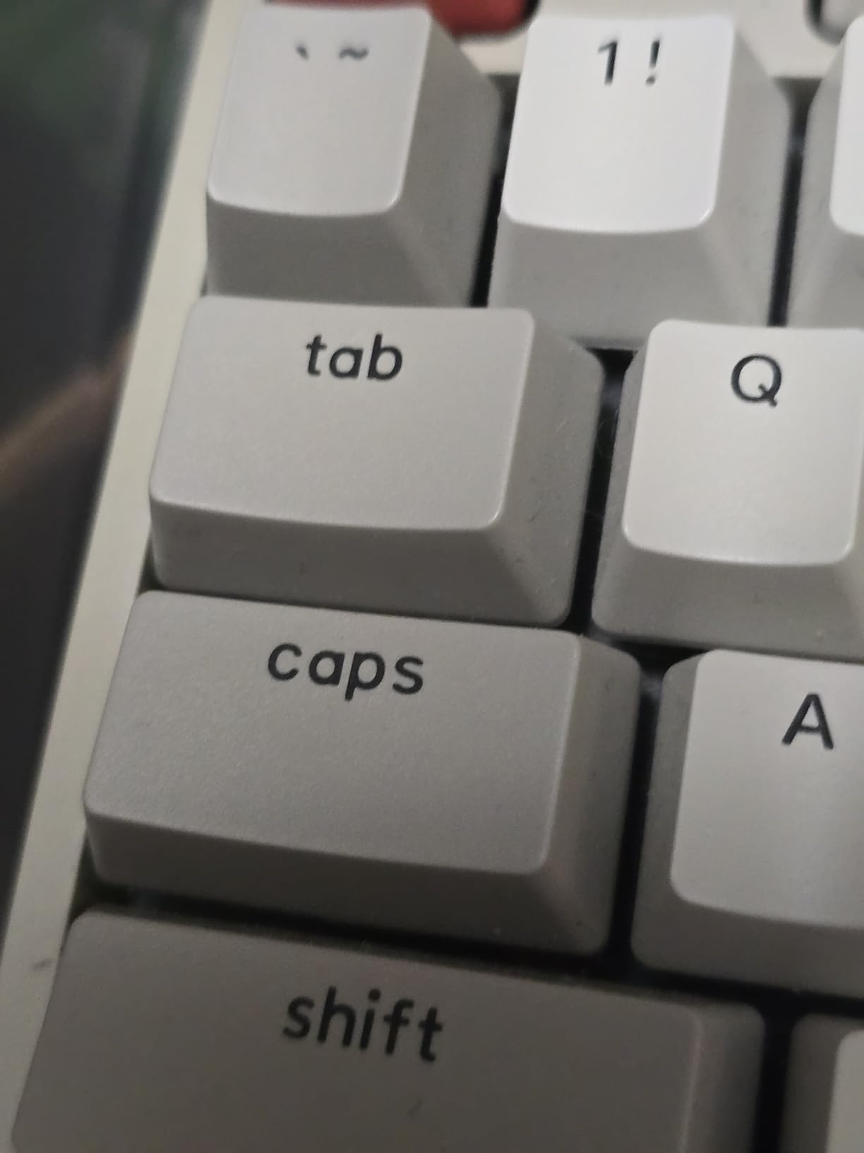 Keychron C2 Full Size Wired Mechanical Keyboard Compatible with Mac, Keychron Brown Switch, 104 Keys ABS Retro Color Keycaps Gaming Keyboard for Windows, USB-C Type-C Braid Cable - Customer Photo 1