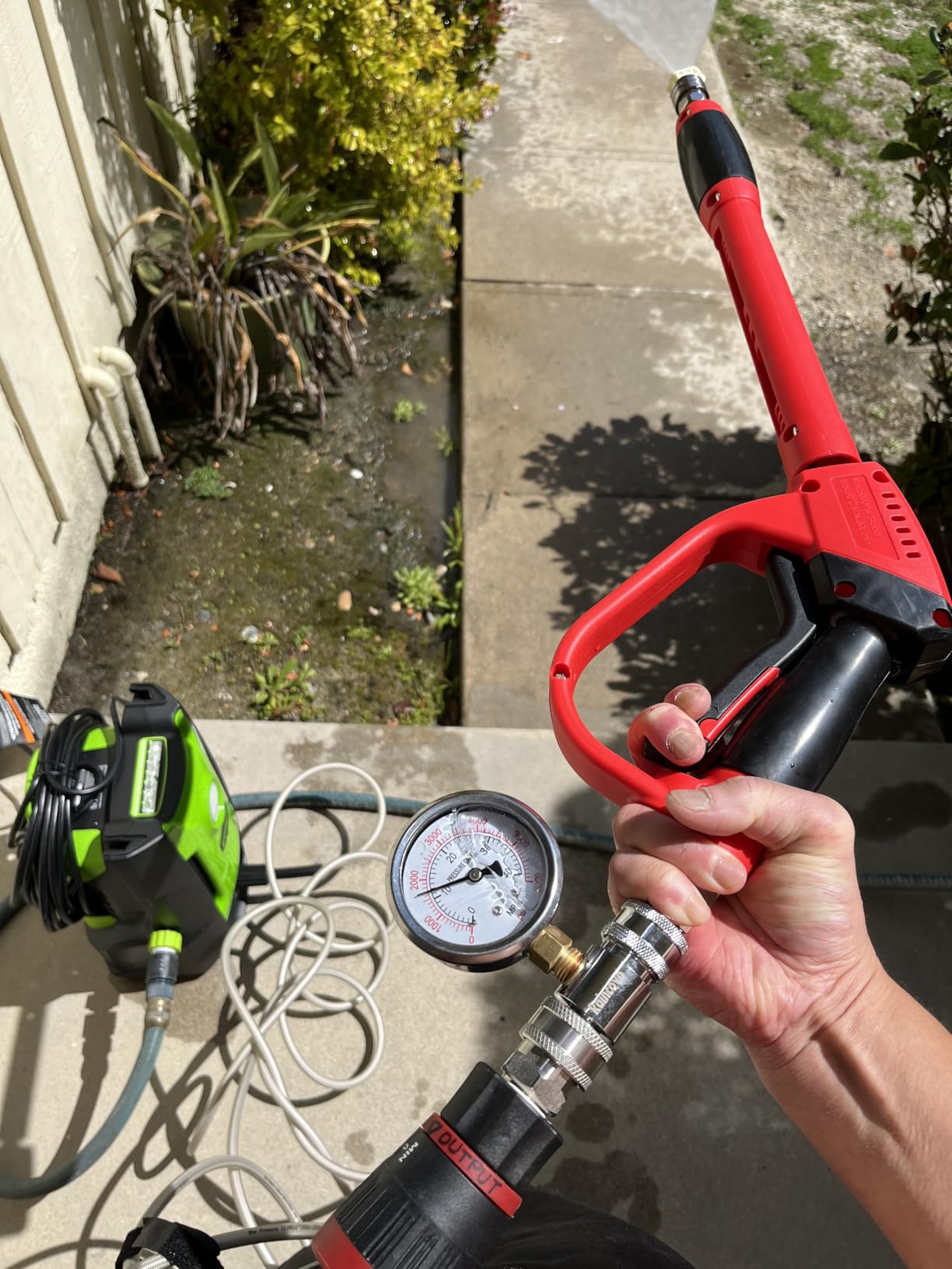 Greenworks Compact Electric Pressure Washer, 1.2 GPM (CSA Certified, Lightweight, 20 FT Tangle-Free Hose, 35 FT Power Cord) Great For Cars, Fences, Patios, Driveways, Decks and Patios customer photo 1