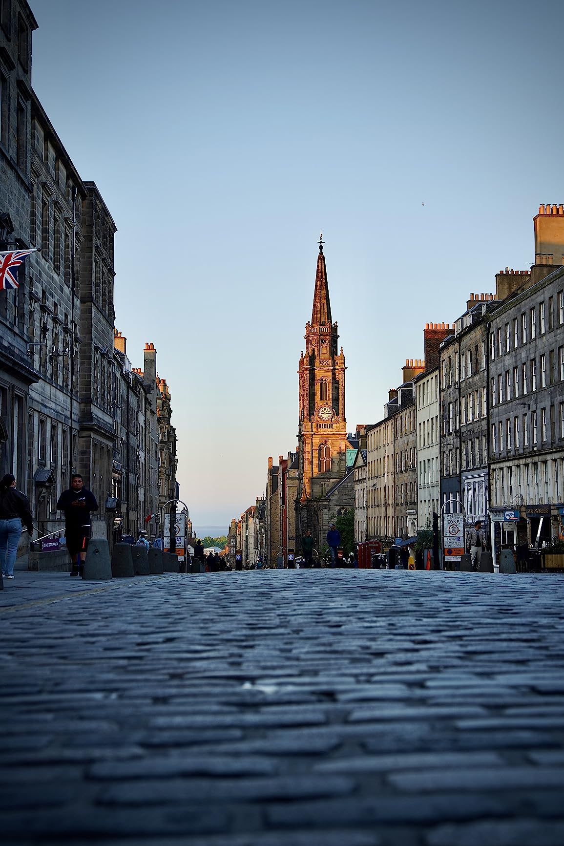 Samyang AF 50mm f/1.4 Series II Full Frame Auto Focus Lens for Sony E - Smooth Bokeh, Quiet Linear STM Motor, Custom Switch, Focus Hold Button, Weather-Sealed, Compact - Customer Photo 1