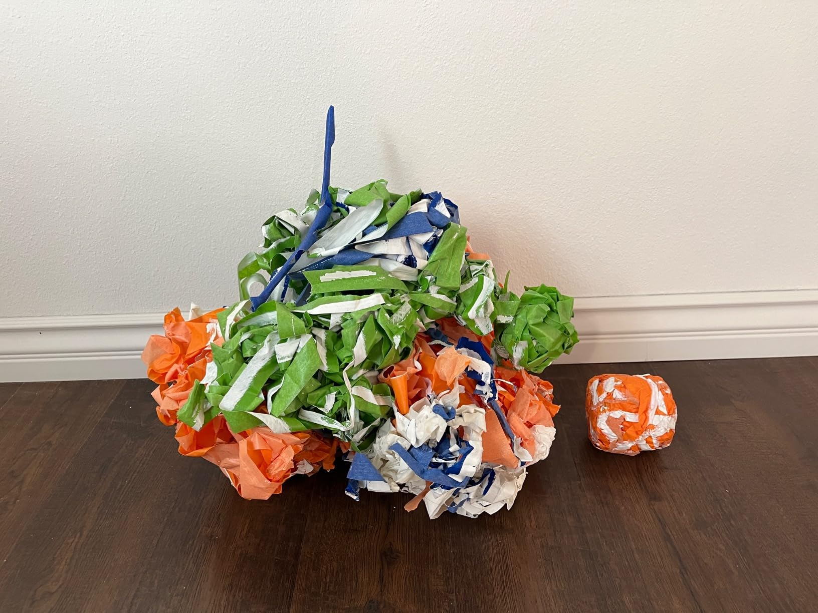 FrogTape ProGrade Orange Painters Tape, 1.5 Inch Wide (1.41 In. x 60 Yds), High Adhesion, Paint Tape for Indoor & Outdoor Applications, Orange, 4 Rolls (242808) - Customer Photo 2