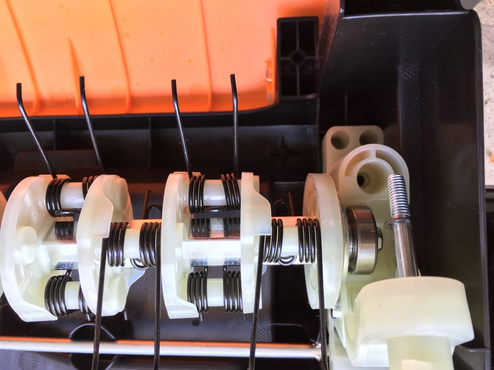 LawnMaster GV1212B Scarifier and Dethatcher 13-Inch 12AMP - Customer Photo 1