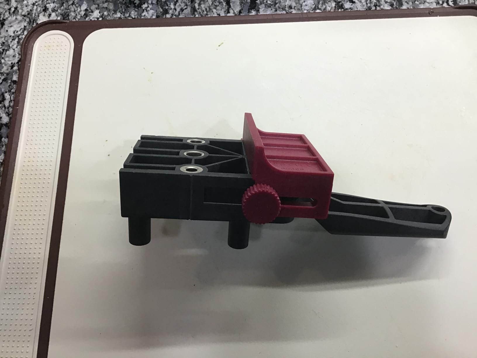 Milescraft 1332 Joint Mate - New, Improved Handheld Dowel Jig for Corner, Edge, and Surface Joints, 3 Metal Bushing Sizes (1/4 Milescraft 1332 Joint Mate - New, Improved Handheld Dowel Jig for Corner, Edge, and Surface Joints, 3 Metal Bushing Sizes (1/4