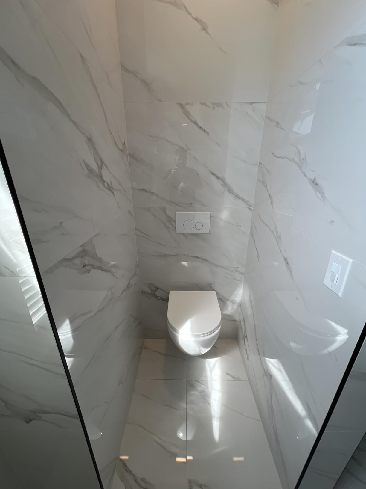 St. Tropez Wall Hung Toilet Bundle, Glossy White Customer Review St. Tropez Wall Hung Toilet Bundle, Glossy White - Customer Photo 1