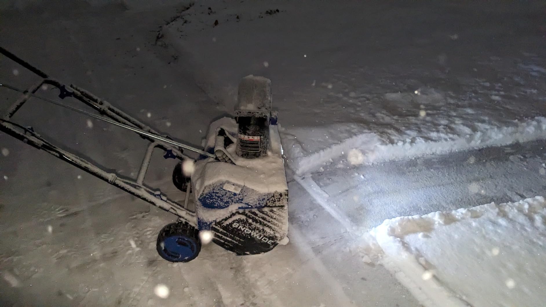 Snow Joe 48V Cordless Snow Blower Kit with Cover, Scraper & LED Headlight, 1200W Brushless Motor, 2x 4Ah Batteries & Charger, 18