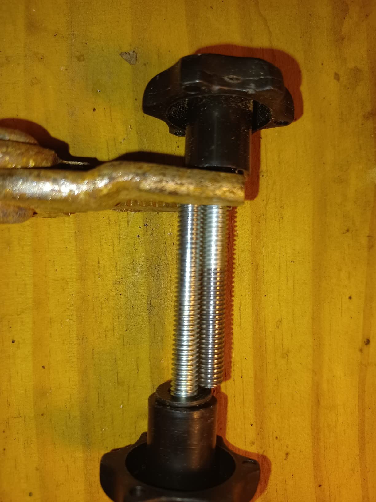 WEN BG625V 2.5-Amp 6-Inch Variable Speed Bench Grinder with Flexible Work Light Customer Review WEN BG625V 2.5-Amp 6-Inch Variable Speed Bench Grinder with Flexible Work Light - Customer Photo 3