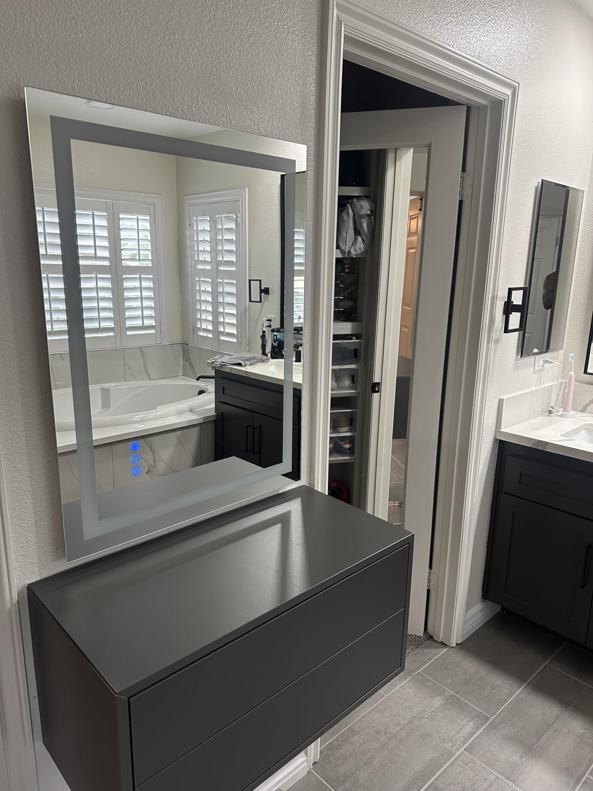 LOAAO 24X32 LED Bathroom Mirror with Lights, Anti-Fog, Dimmable, Backlit + Front Lit, Lighted Bathroom Vanity Mirror for Wall, Memory Function, Tempered Glass, Shatter-Proof, ETL Listed - Customer Photo 1