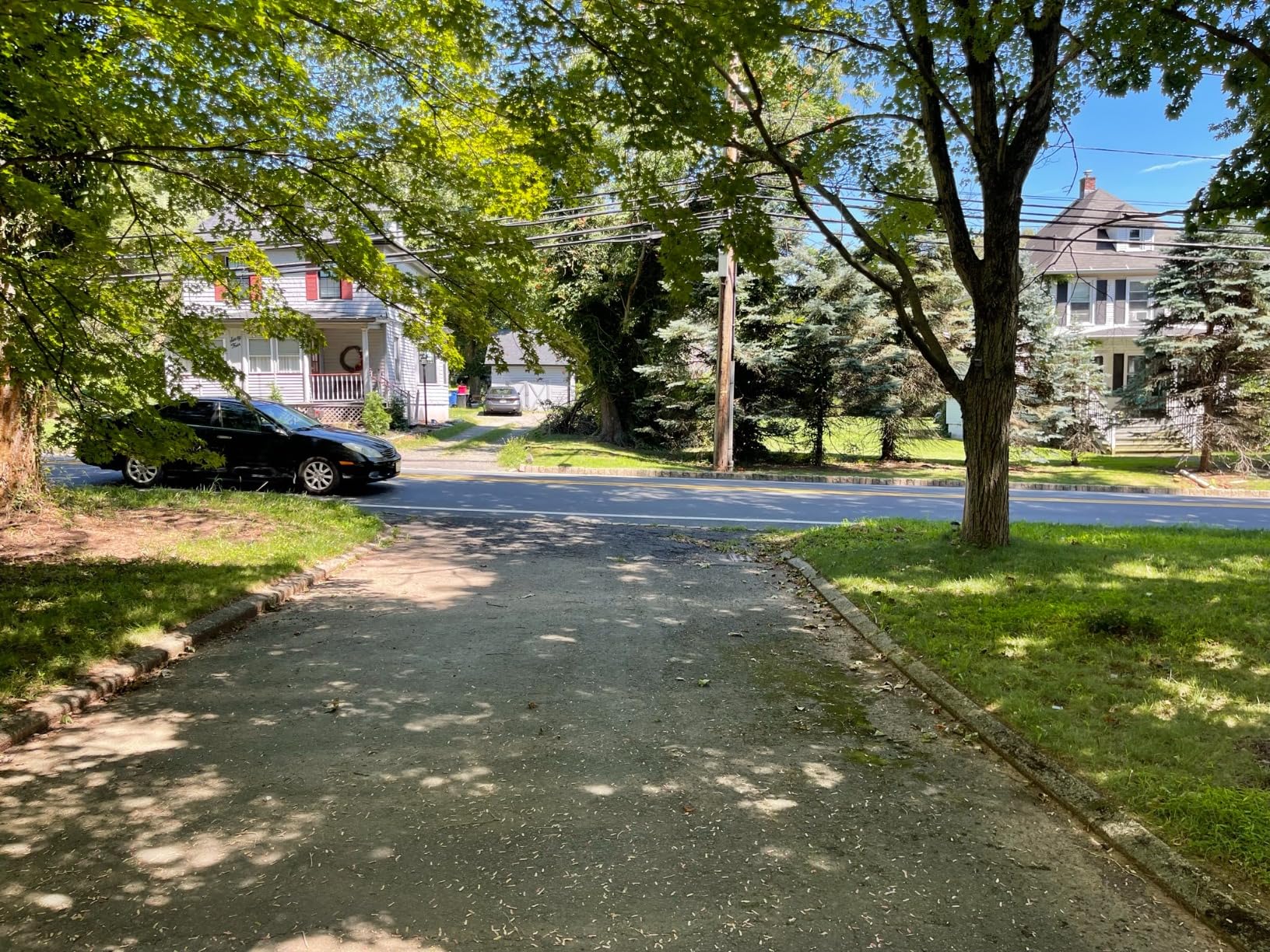 YoLink Outdoor Motion Sensor Kit with SpeakerHub - LoRa Long Range Driveway Alert with App Email SMS Alerts and Alexa Routines - Customer Photo 1