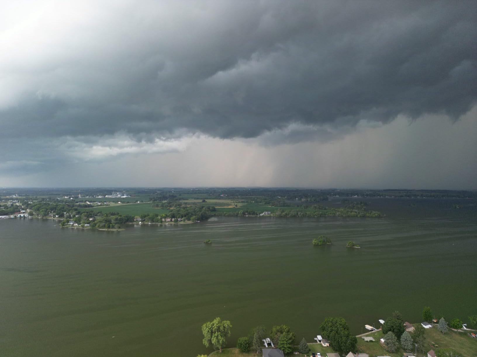 DJI Mini 3 Pro (DJI RC), Mini Drone with 4K Video, 48MP Photo, 34 Mins Flight Time, Less than 249 g, Obstacle Sensing, Return to Home, FAA Remote ID Compliant, Drone with Camera for Adults - Customer Photo 2