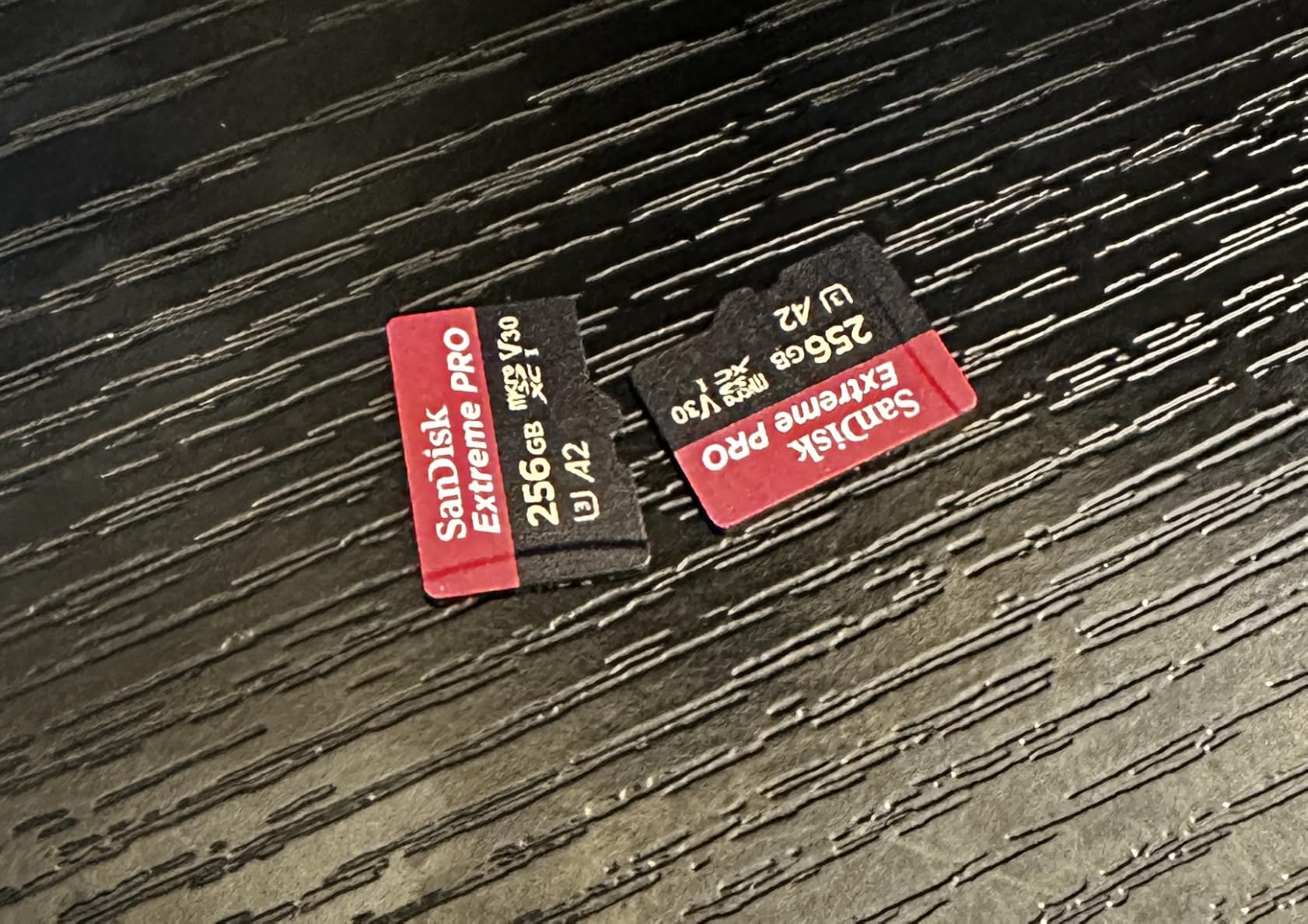 SanDisk 256GB Extreme PRO microSD UHS-I Card with Adapter C10, U3, V30, A2, 200MB/s Read 140MB/s Write - Customer Photo 2