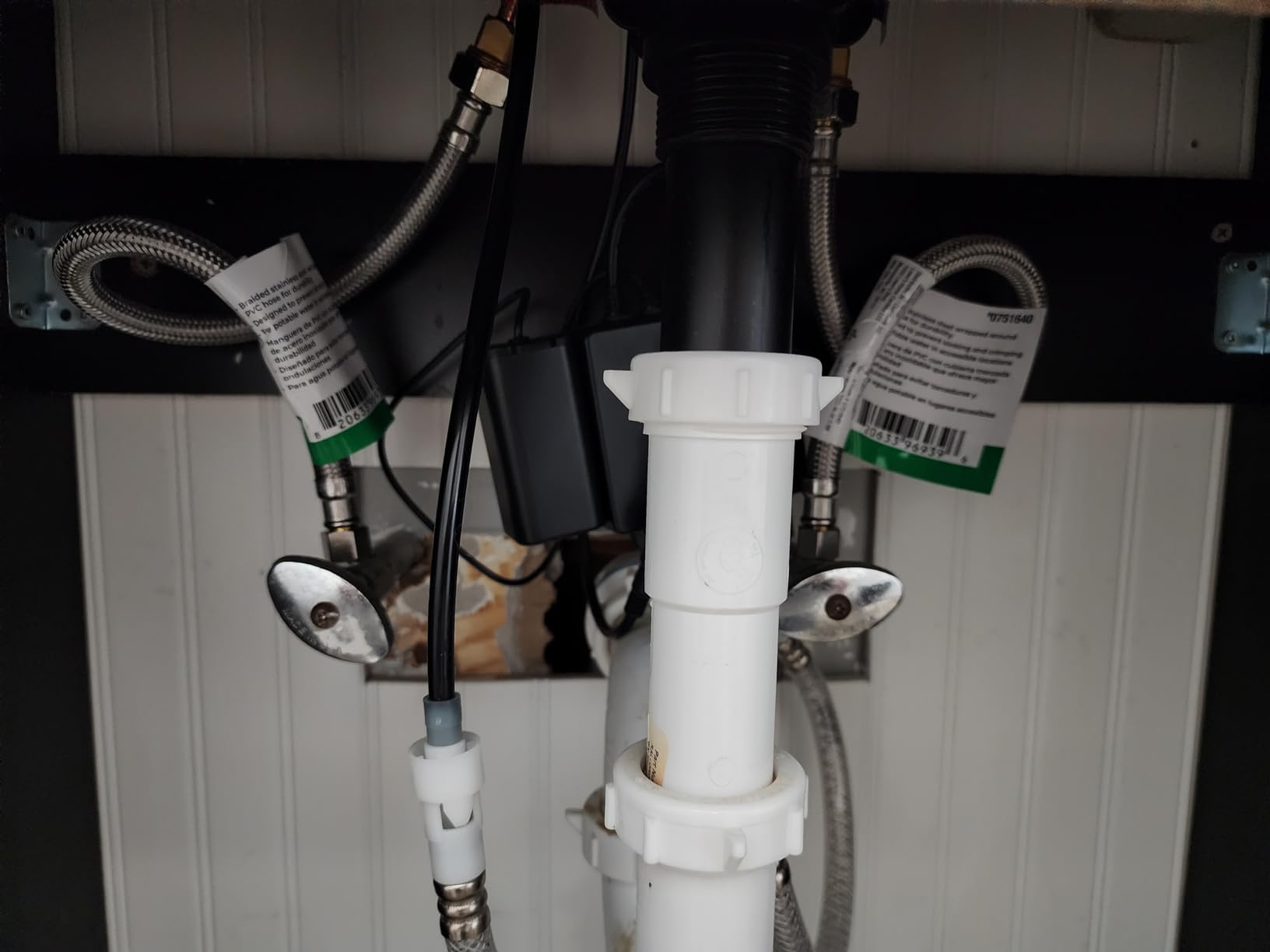 GOESMO Touchless Bathroom Faucet for 3 Holes with 3 Handles, Controlling Temperature & Adjustable Water Flow, Short & Long Induction Modes, Auto Motion Sensor Brushed Nickel Bathroom Faucet Set 29180 - Customer Photo 1