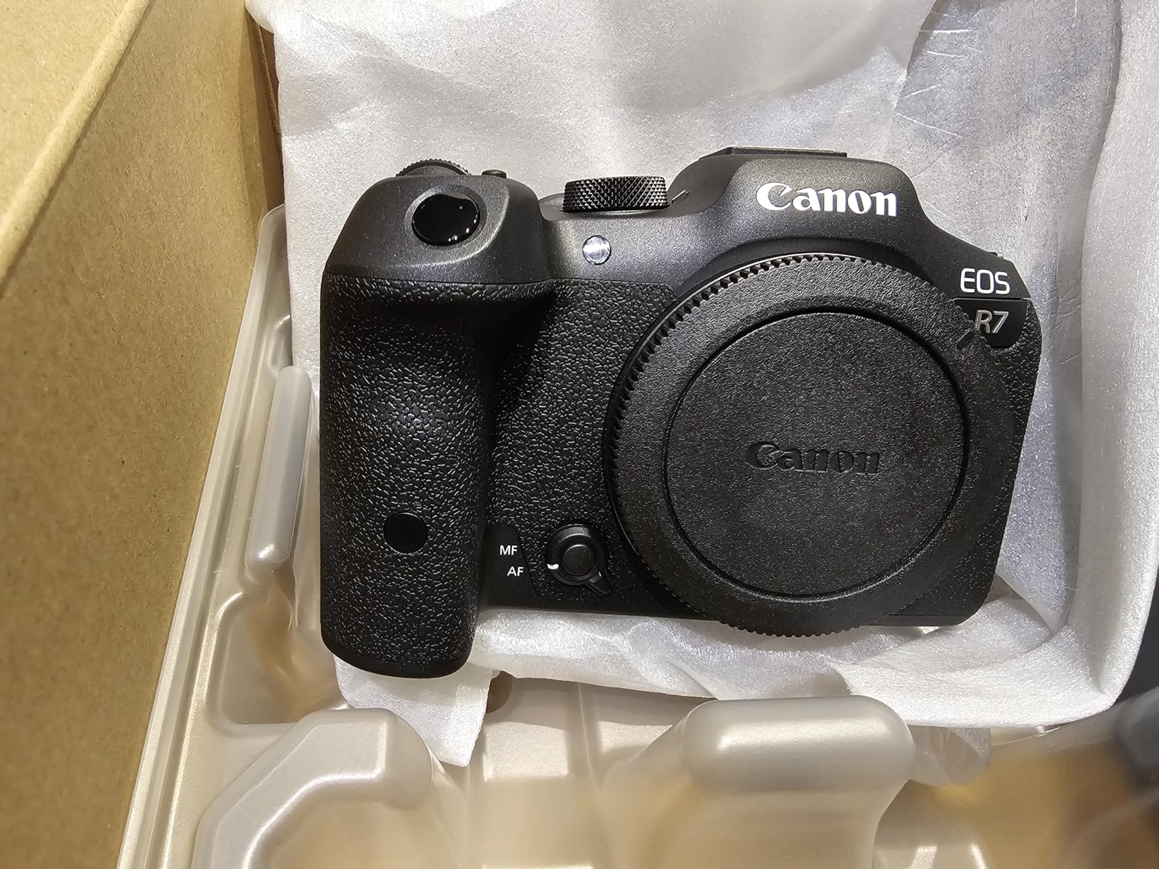 Canon EOS R7 Mirrorless Camera (Body Only), Hybrid Camera, 32.5 Megapixel (APS-C) CMOS Sensor, 4K Video, for Sports, Action, Content Creators, Vlogging Camera, Black - Customer Photo 5