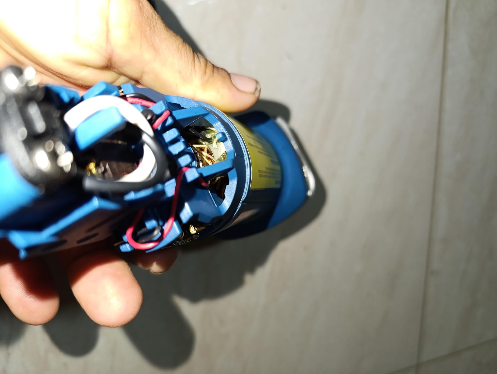 DongCheng Angle Grinder 4-1/2 inch 6.7-Amp Paddle Switch 11800RPM Power Electric Grinder Tools with Cutting & Grinding Wheels, Flap Discs, Auxiliary Handle for Metal & Rust Removal, Beginner-Friendly Customer Review DongCheng Angle Grinder 4-1/2 inch 6.7-Amp Paddle Switch 11800RPM Power Electric Grinder Tools with Cutting & Grinding Wheels, Flap Discs, Auxiliary Handle for Metal & Rust Removal, Beginner-Friendly - Customer Photo 2